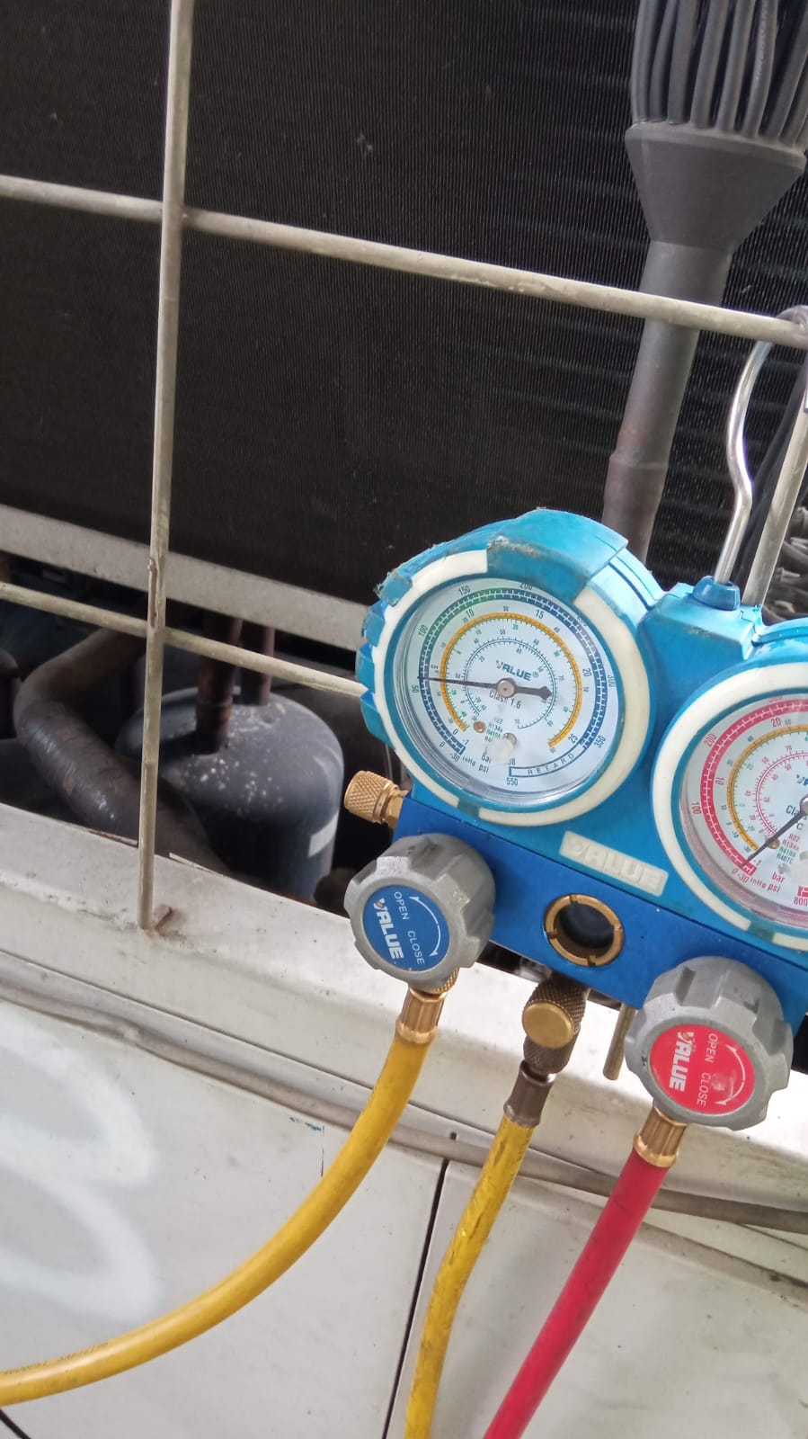 (1) Maintenance dan perbaikan watter chiller dan cooling tower – 1